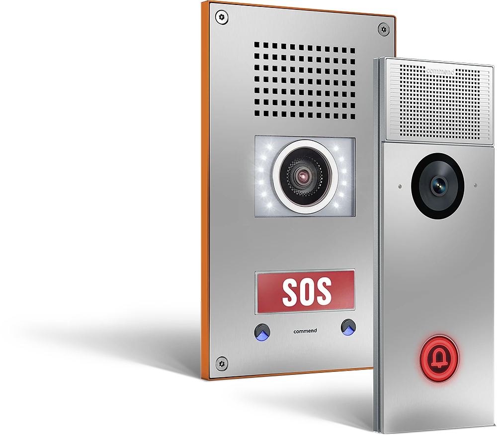 Commend Vészhelyzeti Kaputelefonok Két Commend narancs és ezüst kaputelefon, kamerával és SOS gombbal.