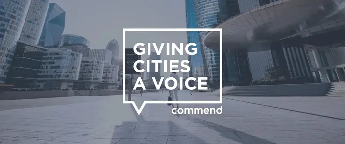 Dare voce alle città Piazza, grattacieli, fumetto "GIVING CITIES A VOICE", persona.