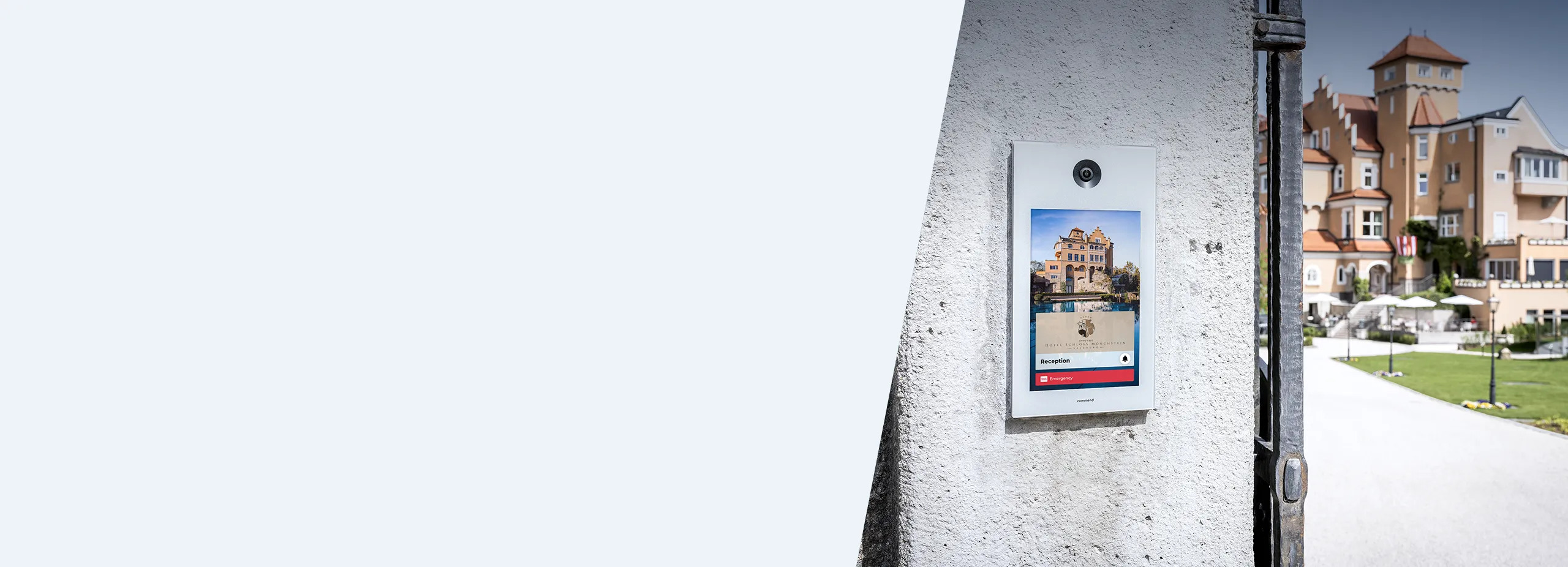 Hotel intercom system for gates and doors at Schloss Mönchstein